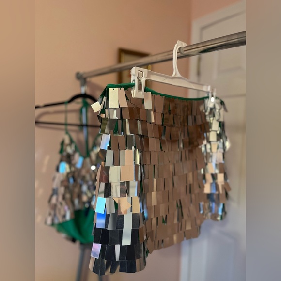 Simon Miller Dizzy Sequin Skirt in Silver | Size 10 - Picture 5 of 17